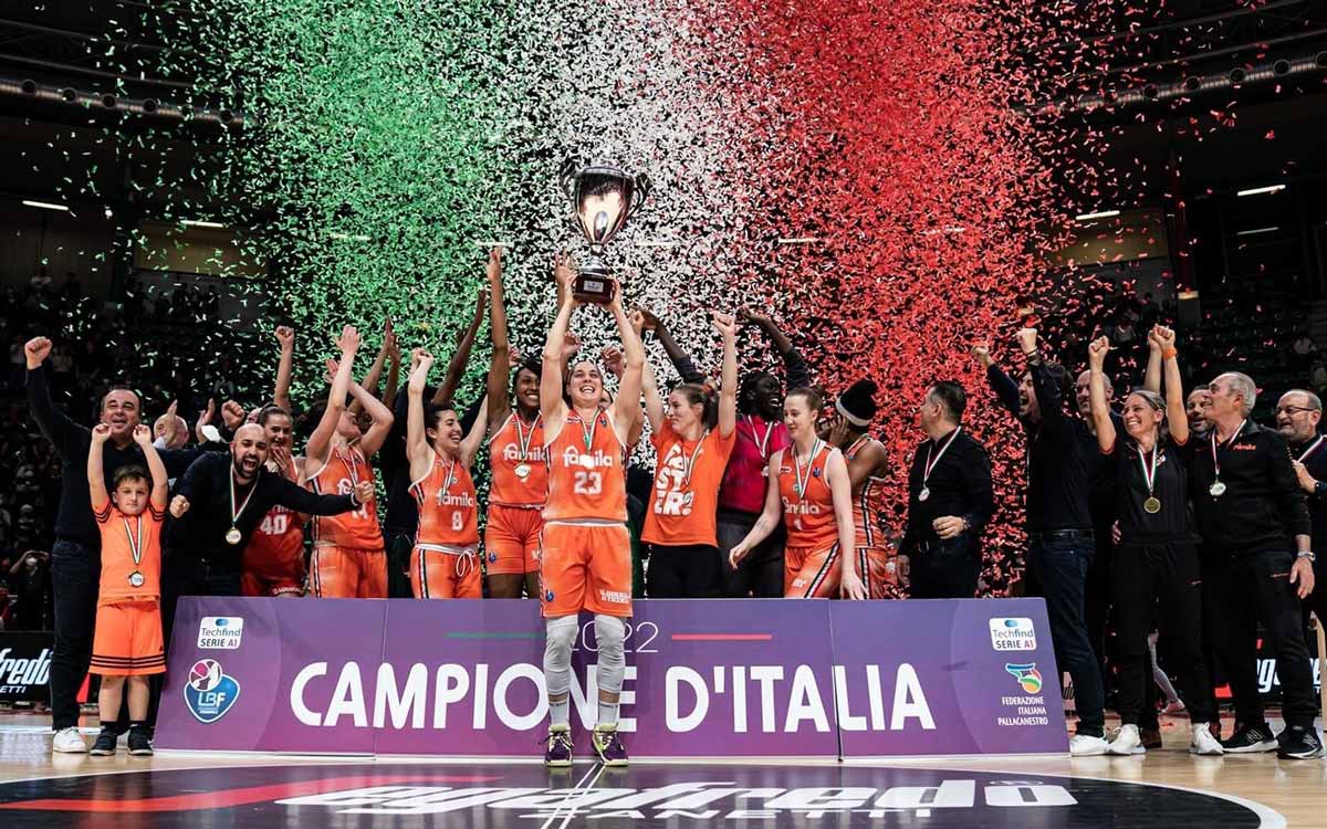 Le ragazze del Famila Wuber Schio sono Campionesse d'italia 2022